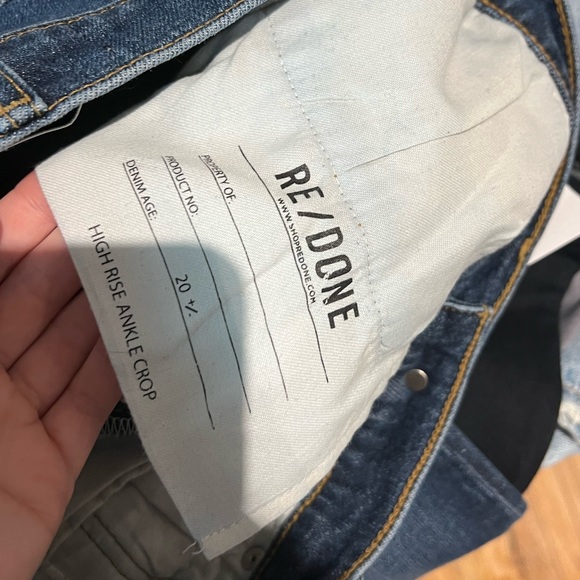 RE/DONE
High Rise Ankle Crop Jeans - Picture 13 of 15